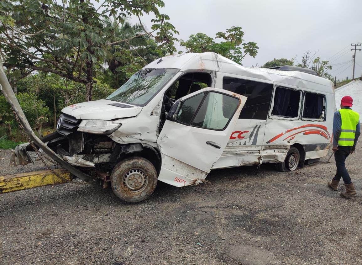 Fatal accidente en la carretera Las Choapas-Ocozocoautla deja muertos y varios heridos