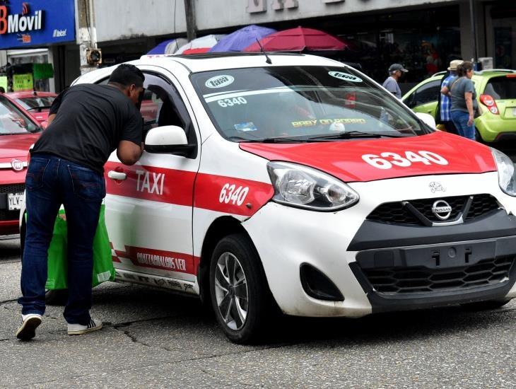 ¿Cuánto cobra un taxi de Minatitlán a Coatzacoalcos?