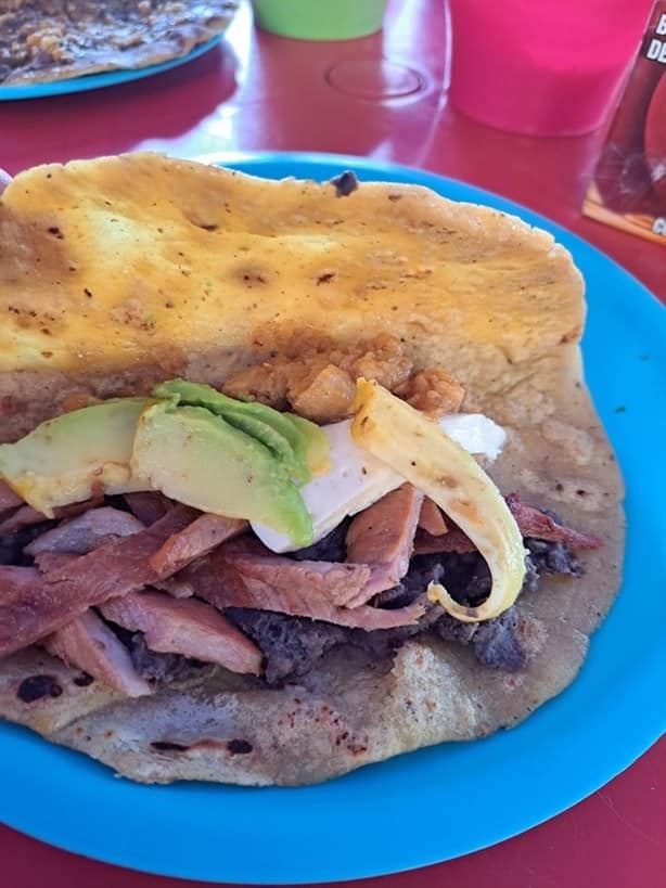 En este restaurante puedes comer pellizcadas de carne de chango en Coatzacoalcos