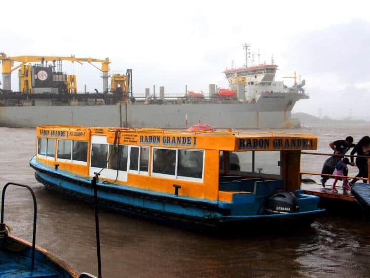 Por Frente Frío 25 suspenden servicio de lanchas y transbordador en Coatzacoalcos