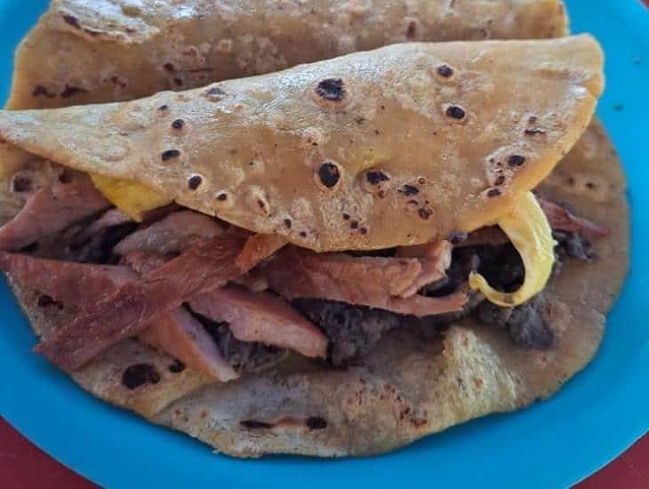 En este restaurante puedes comer pellizcadas de carne de chango en Coatzacoalcos