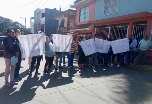 Con protesta, vecinos de Arboledas Las Trancas exigen agua potable