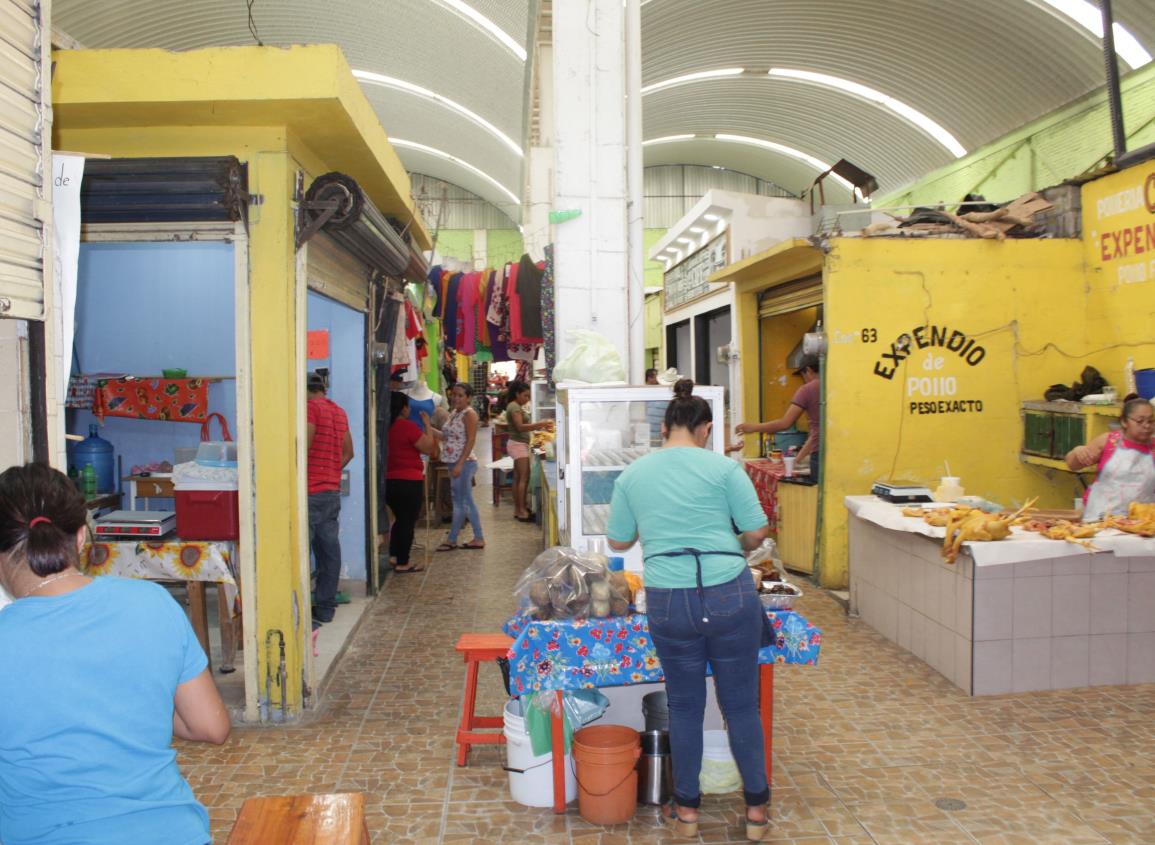Amenaza de desalojo tiene en incertidumbre a locatarios de mercado en Las Choapas