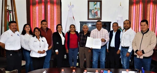 Ayuntamiento de Mendoza firma convenios con UPN y Tecnológico de Zongolica