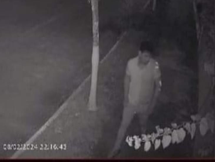 Queda identificado en video vigilancia ladrón de motos en Jáltipan