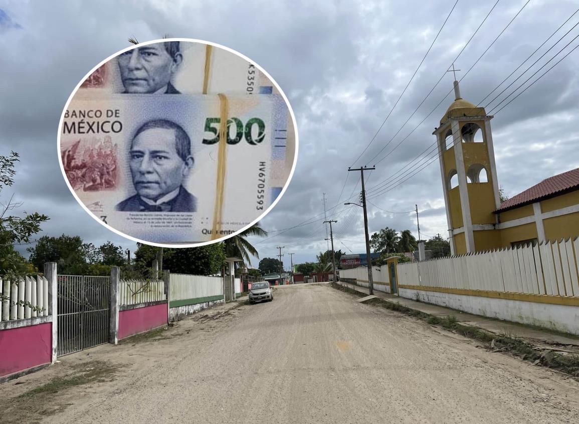 Claman devolver pensión a adultor mayor en Villa Cuichapa; se le cayó afuera de banco