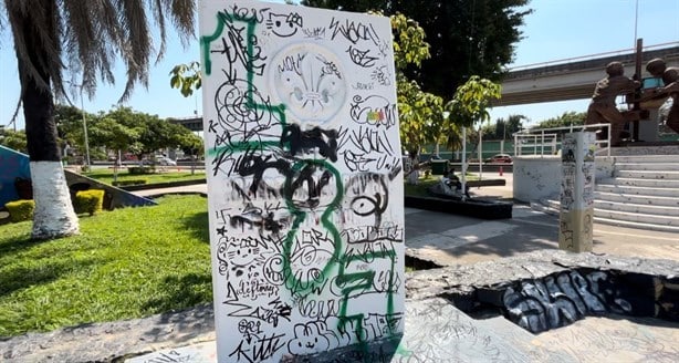 En Poza Rica, Plaza Cívica y monumento a petroleros lucen vandalizados