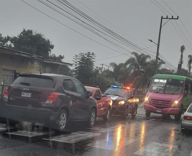 Lluvia provoca 3 accidentes en Río Blanco y Orizaba; ¡maneja con cuidado!
