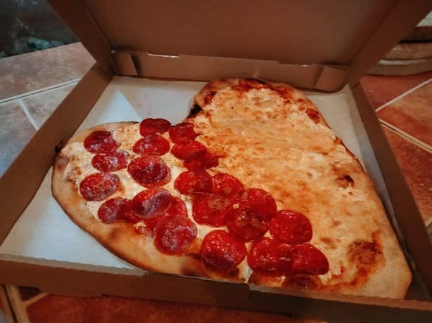 ¡Celebra San Valentín con una pizza en forma de corazón! Aquí puedes encontrarla (+Video)