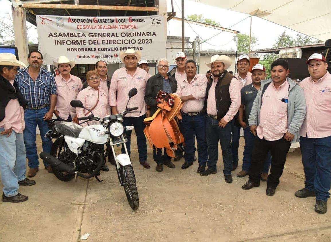 Unión Ganadera Regional reconoce trabajo de José Manuel Muñoz Murrieta