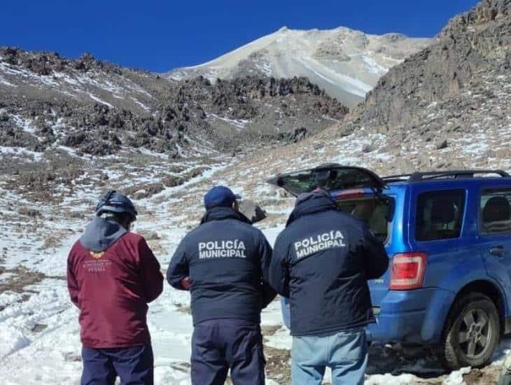 Encuentran muerto al guía de alpinistas extraviados en el Pico de Orizaba, otro más sigue desaparecido