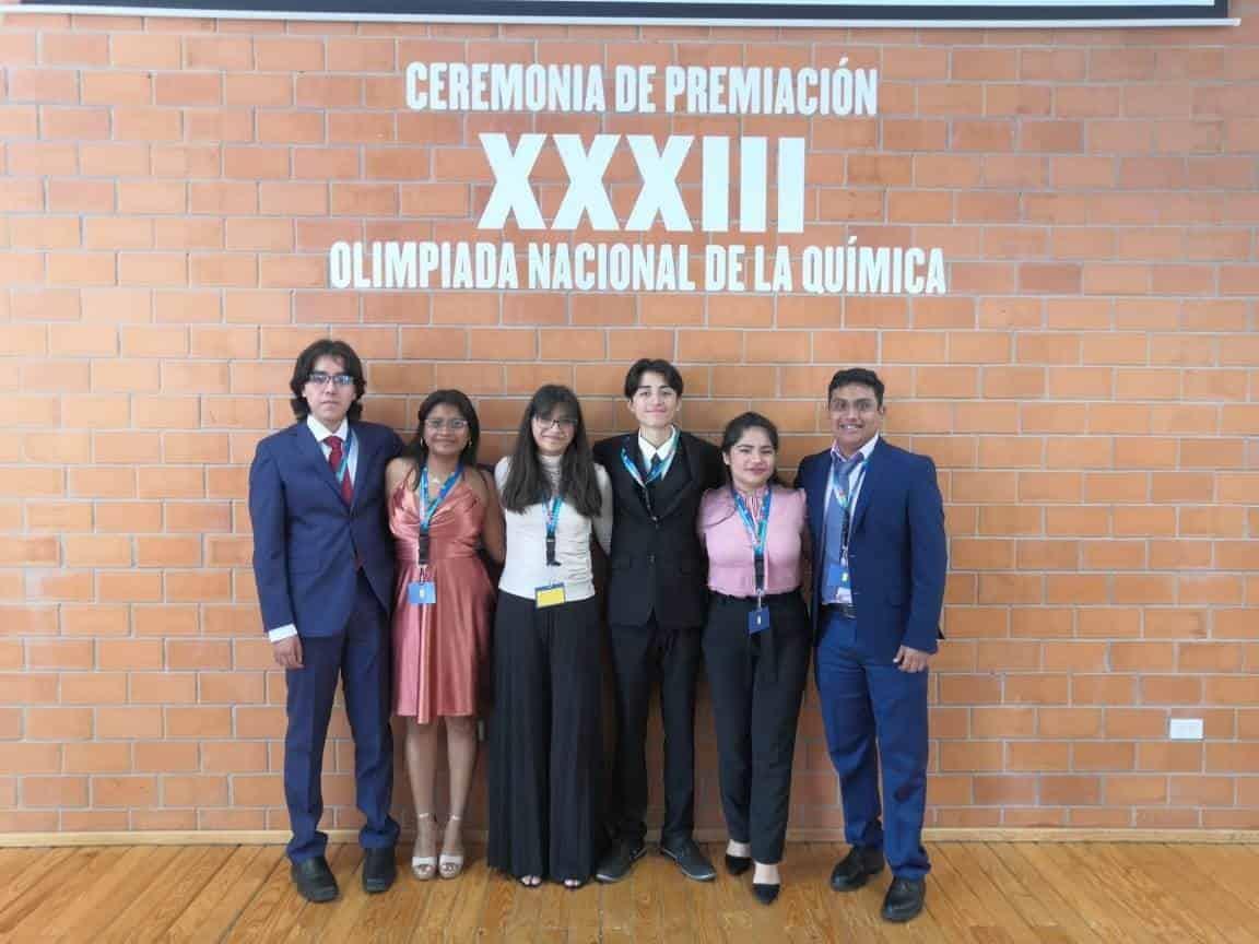 Coatzacoalcos arrasa en Olimpiada Nacional de Química, dos jóvenes en preselección internacional