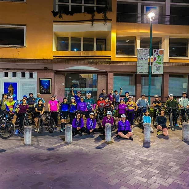 Colectiva feminista de ciclismo invita a xalapeñas a realizar rodadas en la ciudad 