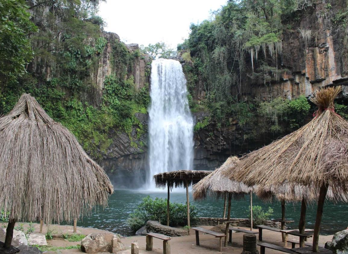 ¿Quieres ir a las cascadas de Soteapan en Semana Santa?: esta agencia te lleva