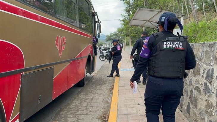 Refuerzan operativo "Ruta segura" en unidades de transporte público en Poza Rica