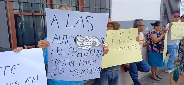 Se manifiestan familiares de Joel N culpado de homicidio en Cuitláhuac