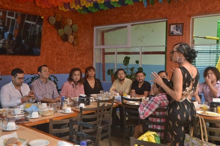 Candidato se reúne en Xalapa con comunidad LGBT+