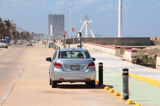Queda prohibido estacionarse en estos lugares de Malecón de Coatzacoalcos