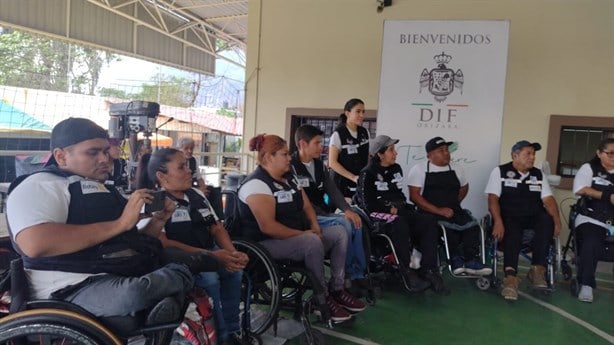 Club Rotario y ALEM llevan mantenimiento de sillas de ruedas a Orizaba