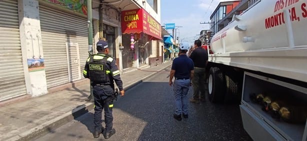 Incendio en tienda causa alarma en habitantes de Córdoba
