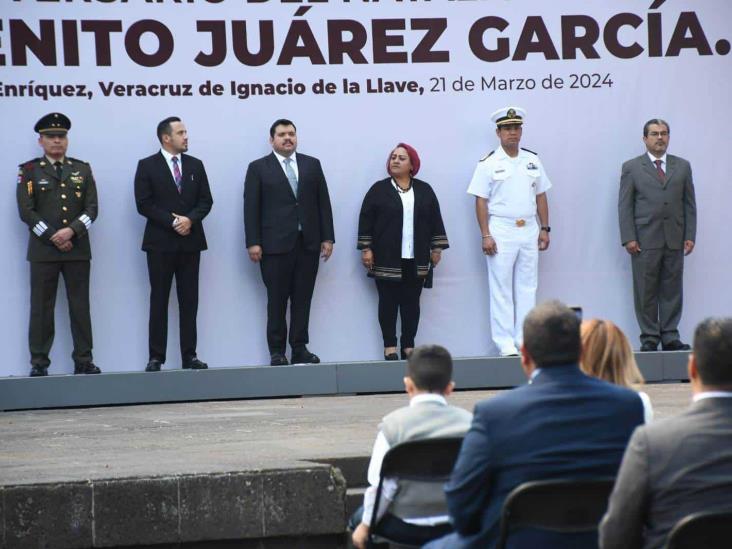 En Xalapa, realizan ceremonia por el 218 aniversario del natalicio de Benito Juárez