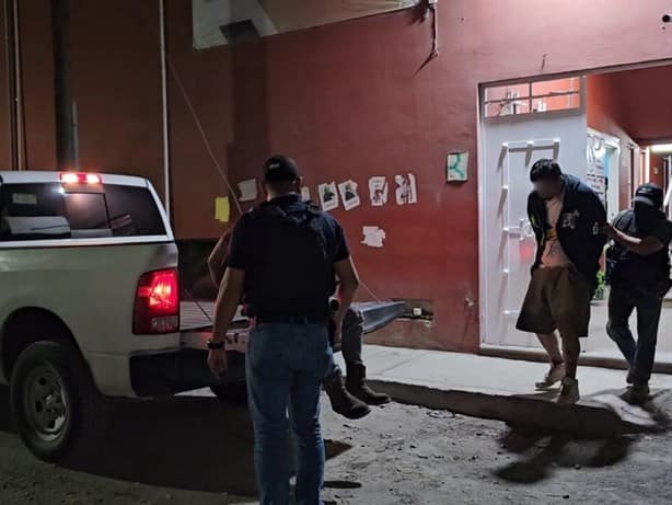 Atrapan a tres delincuentes cuando extorsionaban a chatarrero en Perote; son de Xico