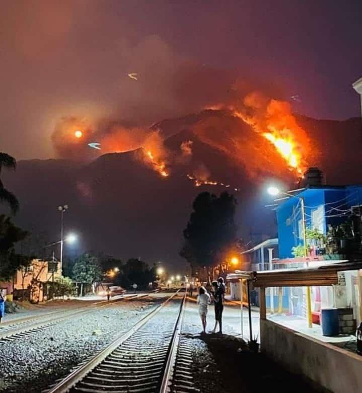 Despliegue masivo: 500 personas combaten incendios en Veracruz