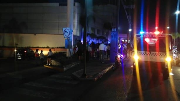 Mujer es atropellada frente a centro comercial de Orizaba