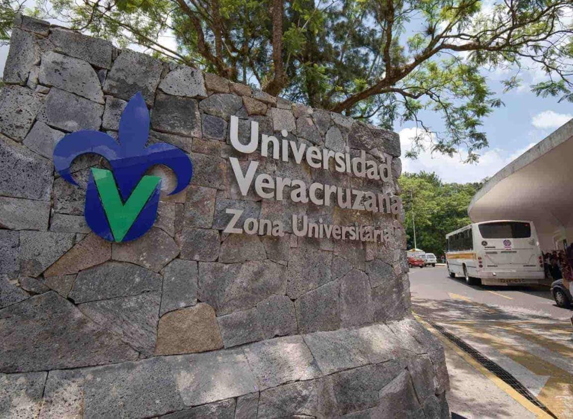 En entredichos la Universidad Veracruzana