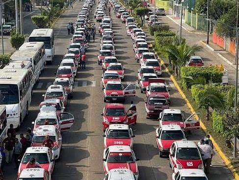Gremio taxista afectado hasta en un 50 por ciento durante periodo vacacional