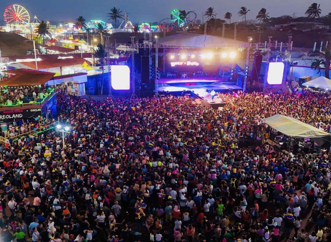 Expo Feria Coatzacoalcos 2024: miles de personas han disfrutado las atracciones, ¿en camino a romper el récord  de asistencia?