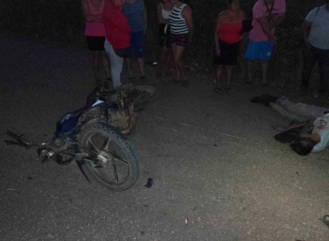 Motociclista grave tras derrapar en Acayucan