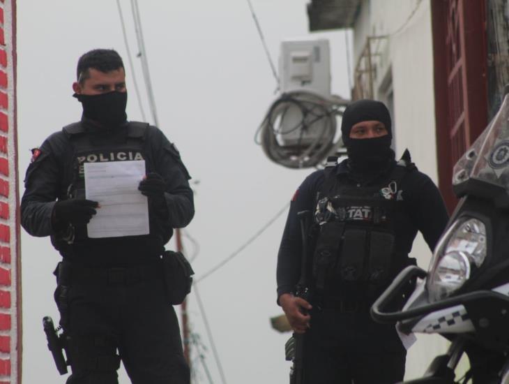 Denuncian a trabajador de Pemex en Agua Dulce por intimidación amenazas, dice ser narco