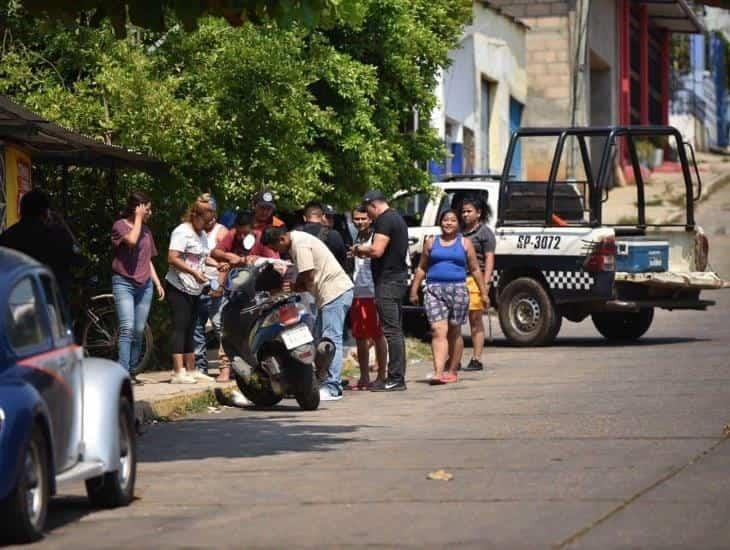 Ejecutan a balazos a repartidor de cervezas en Acayucan | VIDEO