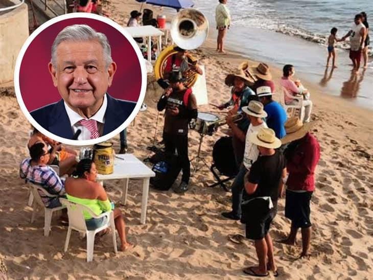 AMLO respalda música banda en playas de Mazatlán: es una tradición