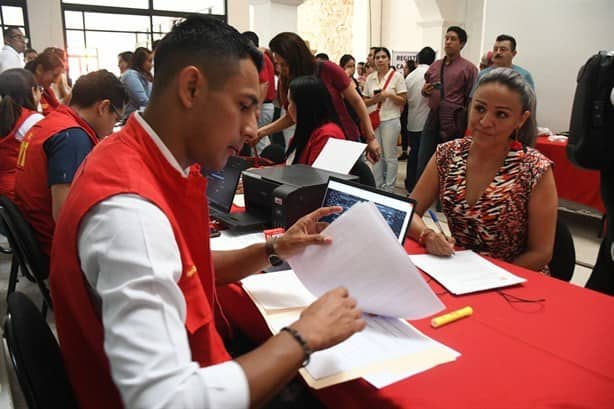 Realiza PT Veracruz registros a diputaciones locales; en Boca del Río irá una mujer