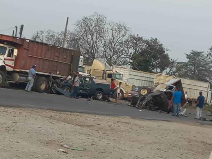 Accidente múltiple en la carretera Córdoba-La Tinaja deja dos personas fallecidas