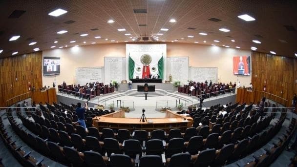 Se dice que: El poder legislativo de Veracruz en riesgo