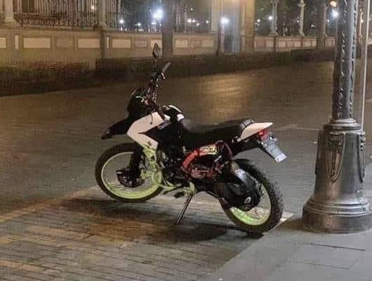 Roban motocicleta en pleno centro de Córdoba; piden apoyo de la población