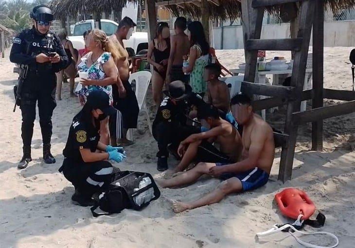 Van 7 rescatados, entre ellos 3 menores, en playas de Tuxpan 