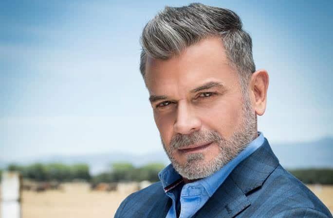 El actor veracruzano Sergio Basáñez pasa de galán de telenovelas a vender caldo de huesos (+VIDEO)