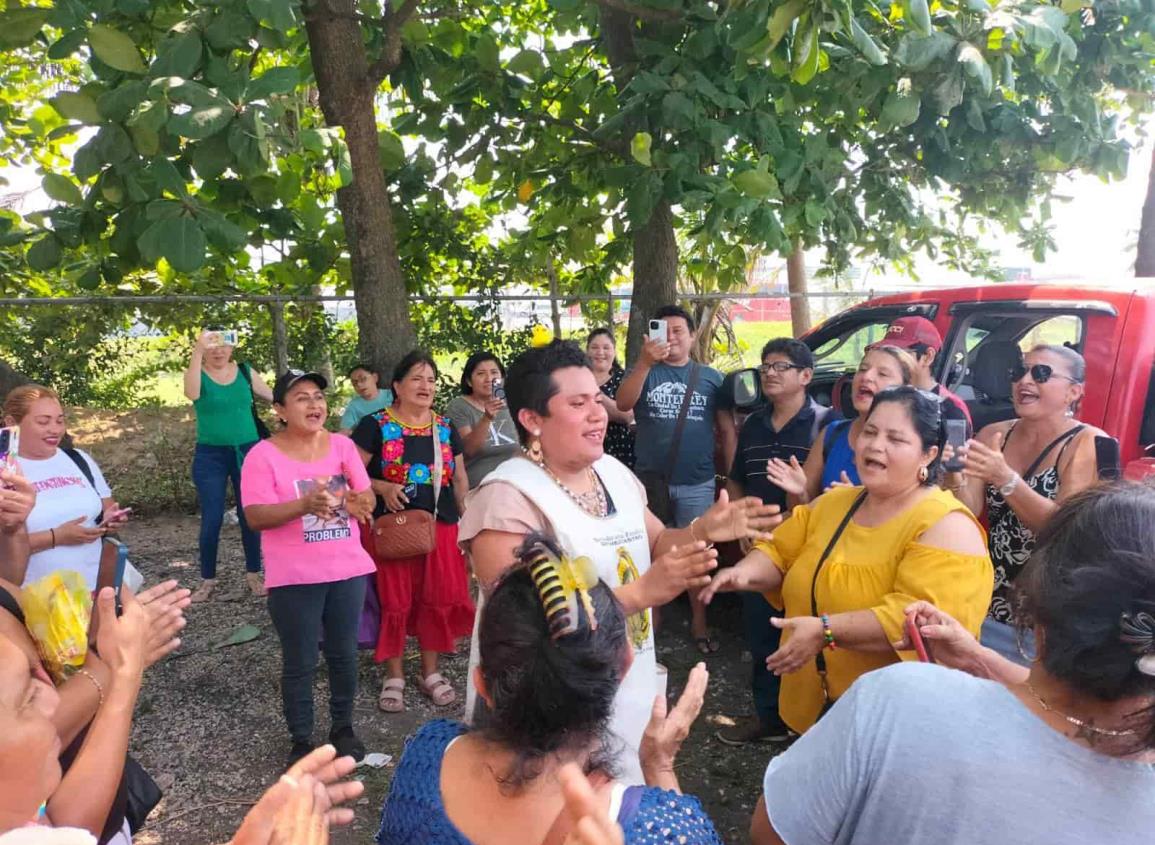 Doña Cata, realiza colecta en Coatzacoalcos por los afectados del incendio en Orizaba I VIDEO