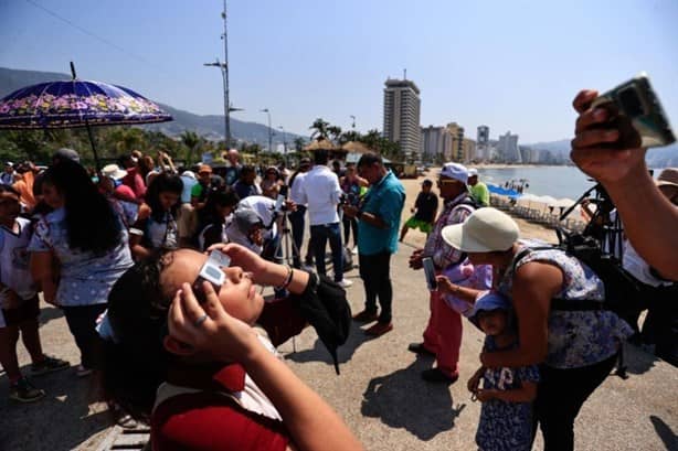 Las FOTOS de cómo se vivió el Eclipse Solar Total en Mazatlán