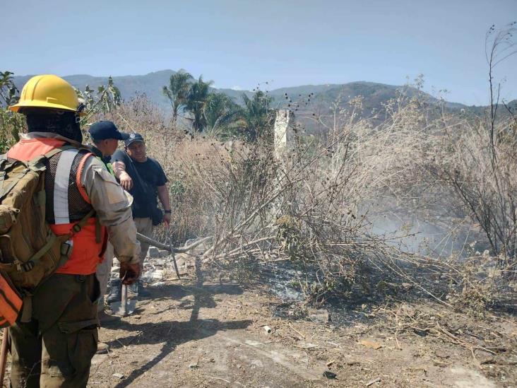 Incendio de pastizal en Nogales provoca movilización policial