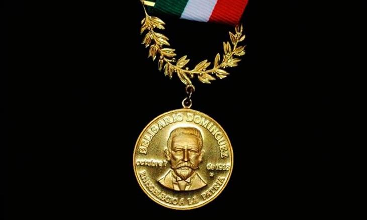 AMLO: Diplomáticos podría recibir la medalla Belisario Domínguez por defensa de la embajada mexicana"