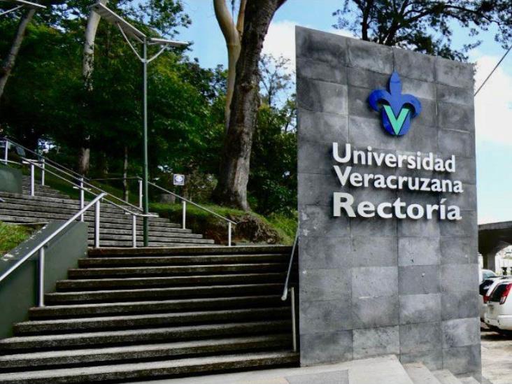Suma Universidad Veracruzana nuevas acreditaciones en estudios superiores
