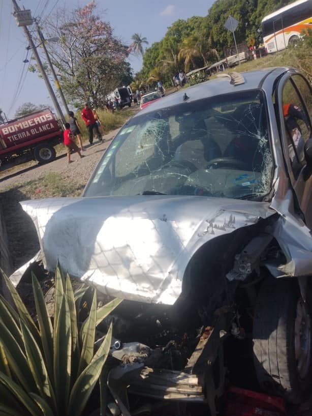 Accidente en La Tinaja-Tierra Blanca: dos lesionados y caos vial