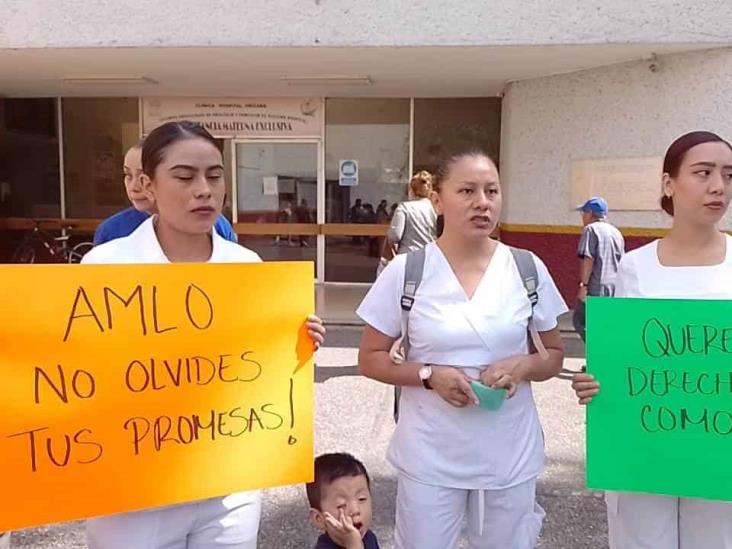 Protesta en ISSSTE: suplentes en Orizaba exigen derechos laborales