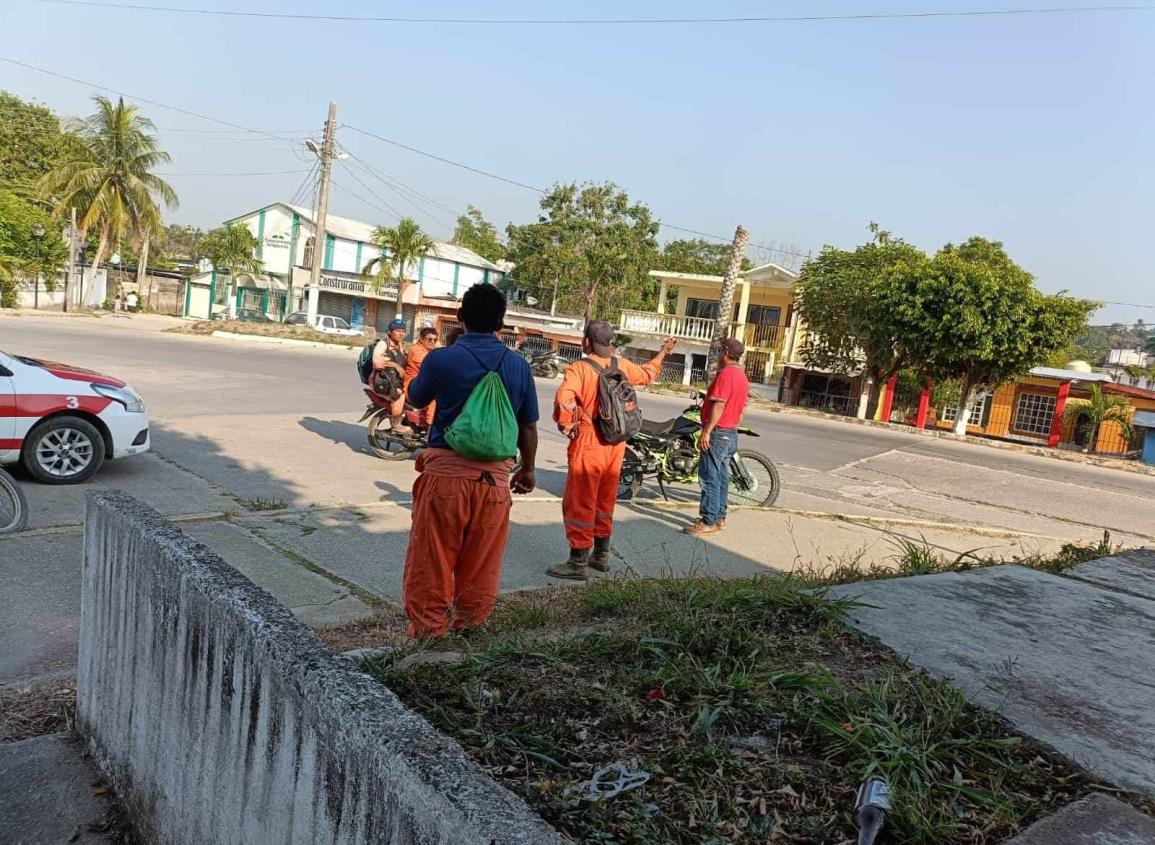 Obreros de empresa en Moloacán en huelga tras no recibir su sueldo