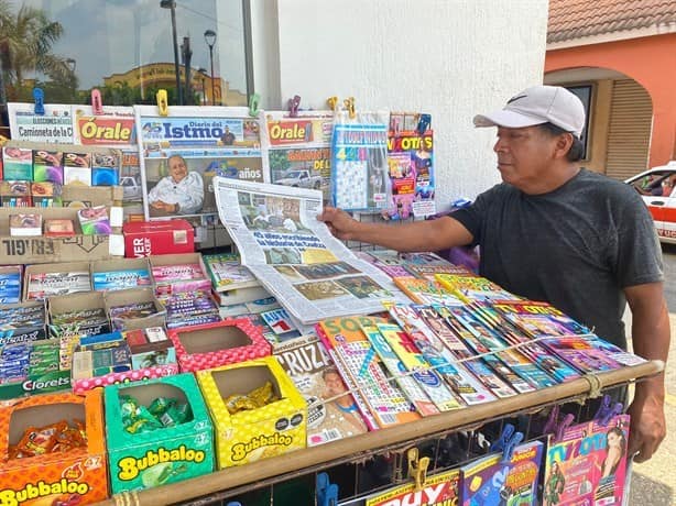 Diario del Istmo 45 aniversario: Ambrosio Mauricio; de los más antiguos vendedores de periódicos en Acayucan | VIDEO